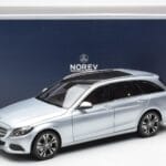 Mercedes C-Class W205 T-Model Zilver Asia Exclusive Norev 1:18 - image 8 of 8