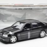 Mercedes C-Class W202 C36 AMG Zwart Metallic UT Models 1:18 - image 6 of 6