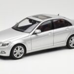 Mercedes C-Class W204 Avantgarde Zilver AUTOart 1:18 B66962368