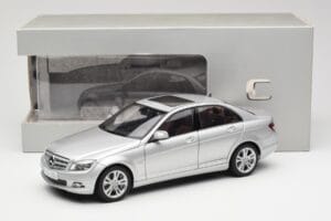 Mercedes C-Class W204 Avantgarde Zilver AUTOart 1:18 B66962368 Metaal — afbeelding 8 van 8