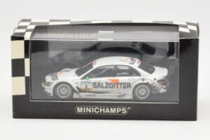 Mercedes C-Class W204 DTM Team AMG Mercedes #5 J. Green DTM 2008 Minichamps 1:43 400083805 Metaal — afbeelding 4 van 4