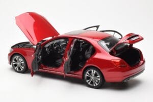Mercedes C-Class W205 Rood Metallic Asia Exclusive Norev 1:18 183835 Metaal — afbeelding 5 van 8