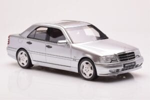 Mercedes C36 AMG W202 Zilver Otto 1:18 OT443 Hars — afbeelding 4 van 6