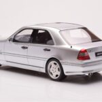 Mercedes C36 AMG W202 Zilver Otto 1:18 - image 5 of 6