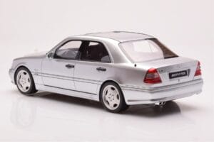 Mercedes C36 AMG W202 Zilver Otto 1:18 OT443 Hars — afbeelding 5 van 6