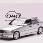 Mercedes C36 AMG W202 Zilver Otto 1:18 - image 6 of 6