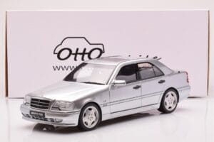 Mercedes C36 AMG W202 Zilver Otto 1:18 OT443 Hars — afbeelding 6 van 6