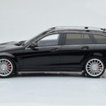 Mercedes C63 AMG S204 T-Model Zwart GT Spirit 1:18 - image 3 of 6