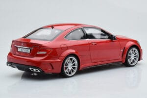 Mercedes C63 AMG W204 Black Series Rood GT Spirit 1:18 GT065 Hars — afbeelding 2 van 6