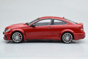 Mercedes C63 AMG W204 Black Series Rood GT Spirit 1:18 GT065 Hars — afbeelding 3 van 6
