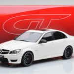 Mercedes C63 AMG W204 Wit GT Spirit 1:18 - image 6 of 6