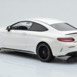 Mercedes C63S AMG C205 Coupe Wit GT Spirit 1:18 - image 5 of 6