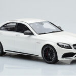 Mercedes C63S AMG W205 Wit GT Spirit 1:18 - image 4 of 6
