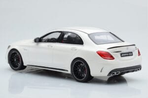 Mercedes C63S AMG W205 Wit GT Spirit 1:18 B66960370 Hars — afbeelding 5 van 6
