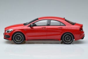Mercedes CLA 45 AMG C117 Jupiter Rood GT Spirit 1:18 GT031 Hars — afbeelding 3 van 6