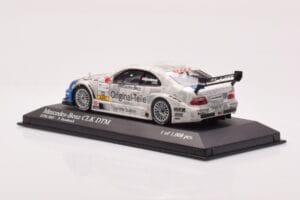 Mercedes CLK DTM Team Original Teile #12 P. Dumbreck DTM 2001 Minichamps 1:43 400023112 Metaal — afbeelding 3 van 4