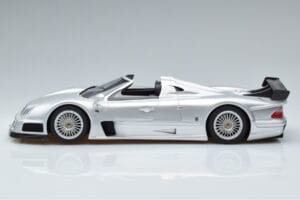 Mercedes CLK GTR Roadster Zilver GT Spirit 1:18 GT155 Hars — afbeelding 3 van 6