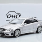 Mercedes CLK63 AMG C209 Coupe Zilver Otto 1:18 - image 6 of 6