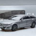 Mercedes CLS Shooting Brake X218 Alanite Grijs Norev 1:18 - image 7 of 7