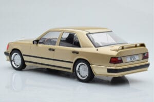 Mercedes E-Class W124 Tuning Beige MCG 1:18 MCG18342 Metaal — afbeelding 5 van 6