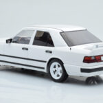 Mercedes E-Class W124 Tuning Wit MCG 1:18 - image 5 of 6