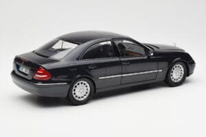 Mercedes E-Class W211 Blauw Metallic Kyosho 1:18 B66962147 Metaal — afbeelding 3 van 8