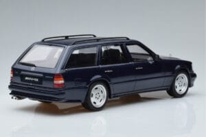 Mercedes E36 AMG S124 Blauw Otto 1:18 OT753 Hars — afbeelding 2 van 6
