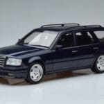 Mercedes E36 AMG S124 Blauw Otto 1:18 OT753 Hars