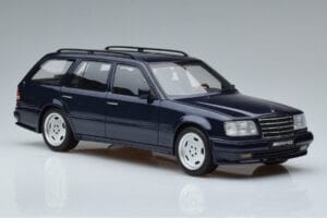 Mercedes E36 AMG S124 Blauw Otto 1:18 OT753 Hars — afbeelding 4 van 6