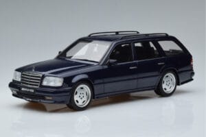 Mercedes E36 AMG S124 Blauw Otto 1:18 OT753 Hars