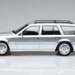 Mercedes E36 AMG S124 Zilver Otto 1:18 OT889 Hars - image 3 of 6