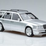 Mercedes E36 AMG S124 Zilver Otto 1:18 OT889 Hars - image 4 of 6