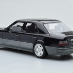 Mercedes E60 AMG W124 Zwart Otto 1:18 - image 5 of 6