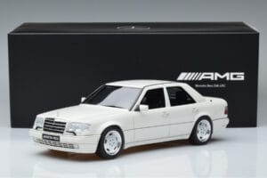 Mercedes E60 AMG W124 Wit Otto 1:18 B66040640 Hars — afbeelding 6 van 6