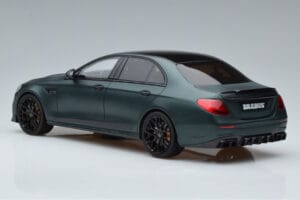 Mercedes E63 AMG Brabus 800 W213 Groen GT Spirit 1:18 GT208 Hars — afbeelding 5 van 6