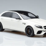 Mercedes AMG E63 S W213 Wit GT Spirit 1:18 - image 4 of 6