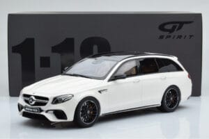 Mercedes AMG E63 S S213 T-Model Wit GT Spirit 1:18 GT795 Hars — afbeelding 6 van 6