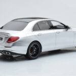 Mercedes AMG E63 S W213 Zilver GT Spirit 1:18 - image 2 of 6