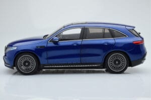Mercedes EQC 400 Brilliant Blauw NZG 1:18 B66963757 Metaal — afbeelding 4 van 8