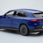 Mercedes EQC 400 Brilliant Blauw NZG 1:18 - image 5 of 8