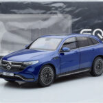 Mercedes EQC 400 Brilliant Blauw NZG 1:18 - image 8 of 8
