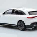 Mercedes EQC 400 Diamond Wit NZG 1:18 - image 7 of 8