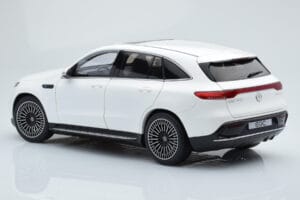 Mercedes EQC 400 Diamond Wit NZG 1:18 B66963756 Metaal — afbeelding 7 van 8