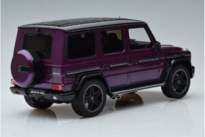 Mercedes G63 AMG W463 Crazy Color Galactic Beam Dealer Edition GT Spirit 1:18 B66961014 Hars — afbeelding 2 van 6
