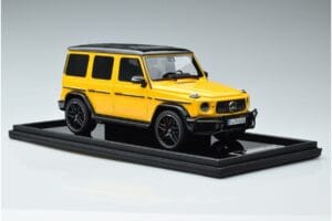 Mercedes AMG G63 W463 Geel MotorHelix 1:18 MH018-Y Hars — afbeelding 4 van 7