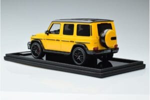 Mercedes AMG G63 W463 Geel MotorHelix 1:18 MH018-Y Hars — afbeelding 5 van 7