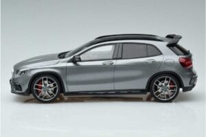 Mercedes AMG GLA 45 X156 Dealer Editie GT Spirit 1:18 B66960467 Hars — afbeelding 3 van 6