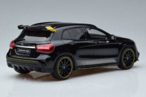 Mercedes AMG GLA45 X156 Geel Night Edition GT Spirit 1:18 B66960469 Hars — afbeelding 2 van 6