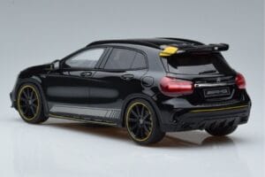 Mercedes AMG GLA45 X156 Geel Night Edition GT Spirit 1:18 B66960469 Hars — afbeelding 5 van 6