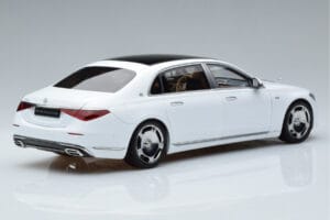 Mercedes Maybach S600 W222 V12 Biturbo Diamond Wit Almost Real 1:18 820116 Metaal — afbeelding 3 van 11